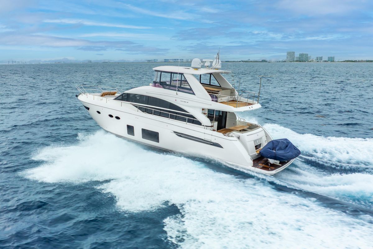 2018 Princess 68 