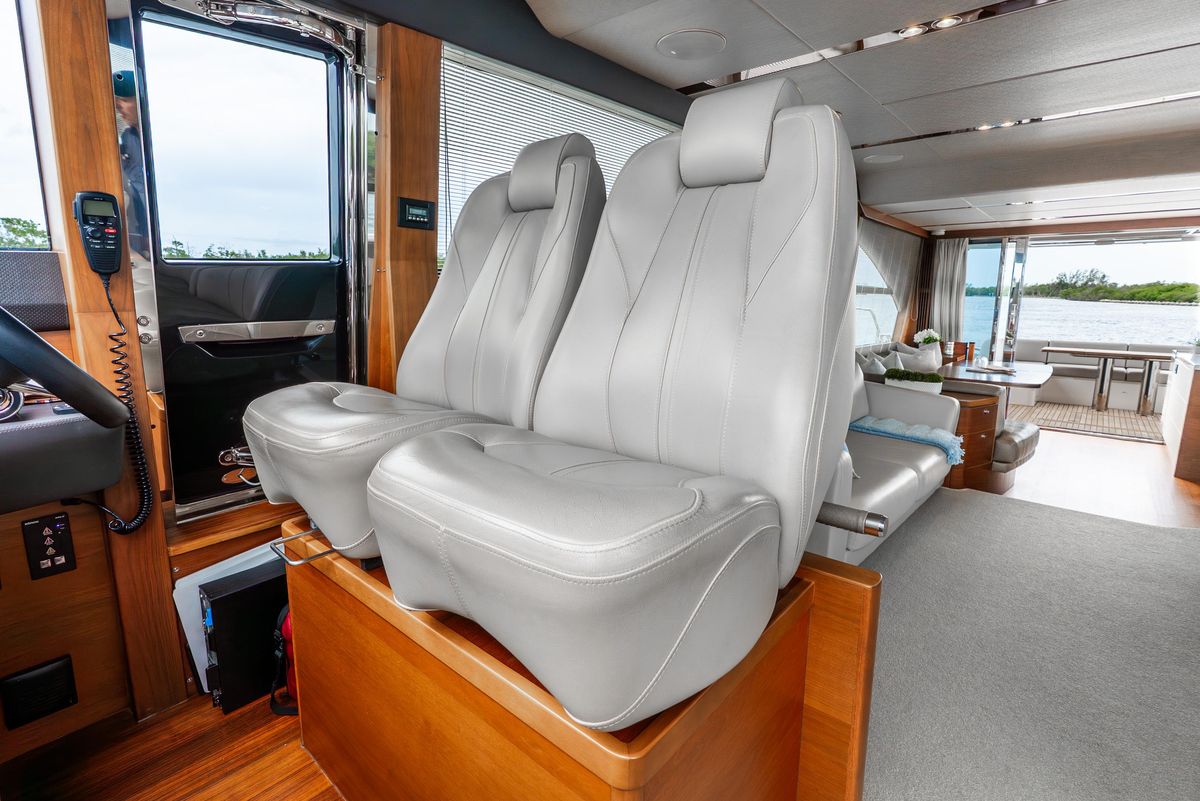 2018 Princess 68 