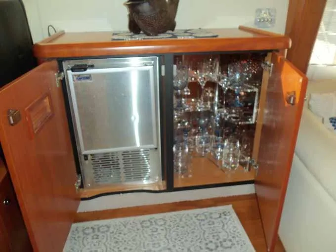 Young Girl Yacht Photos Pics Bar Starboard Side of Salon