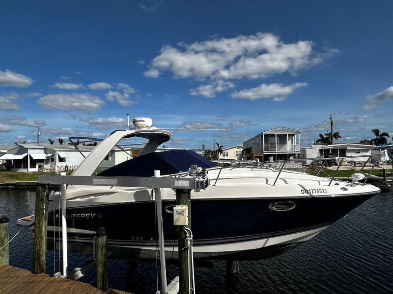 2014 Monterey 280 Sport Yacht