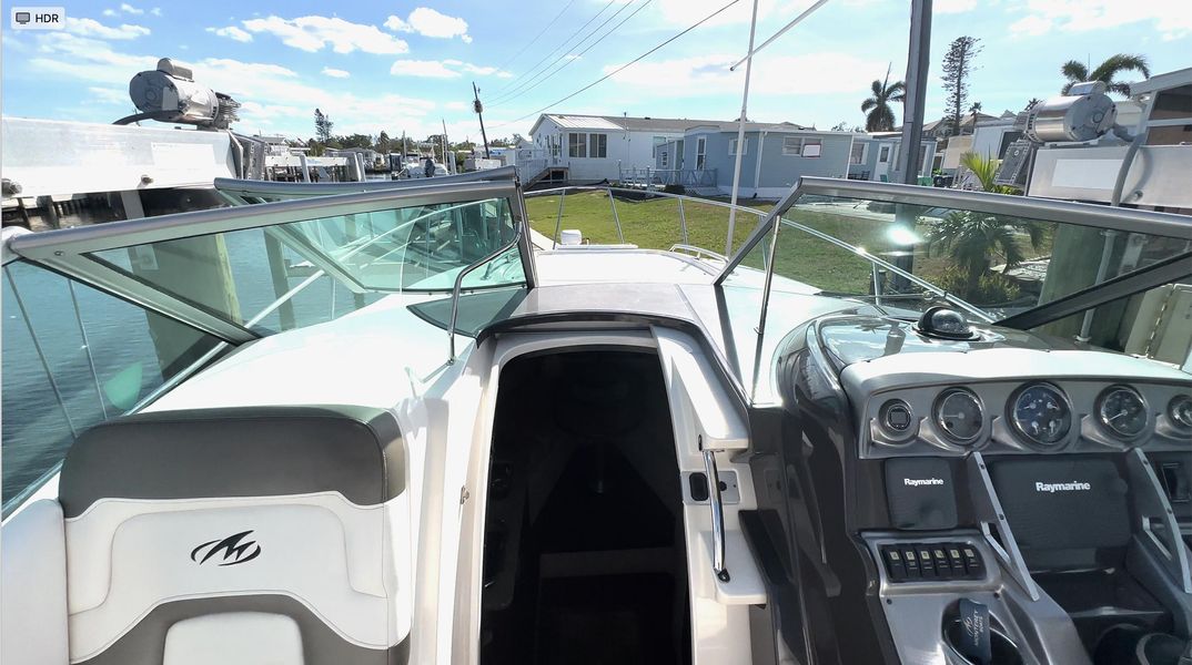 2014 Monterey 280 Sport Yacht