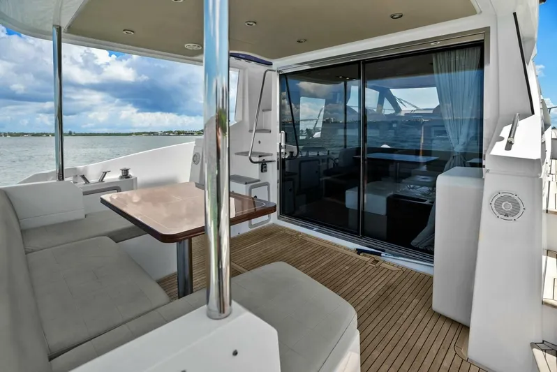 This Is Us 2 Yacht Photos Pics 2016 Azimut 50 Fly - Image 28