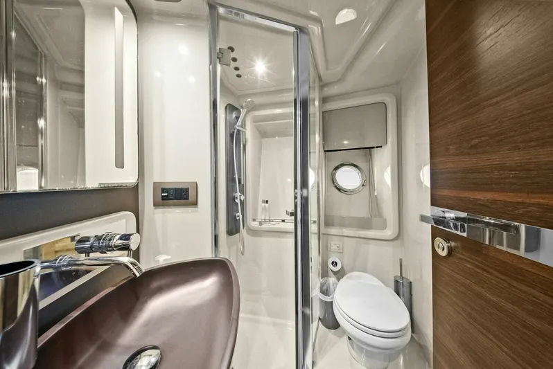 This Is Us 2 Yacht Photos Pics 2016 Azimut 50 Fly - Image 62