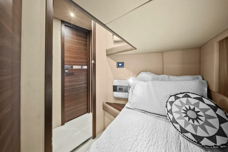 This Is Us 2 Yacht Photos Pics 2016 Azimut 50 Fly - Image 69