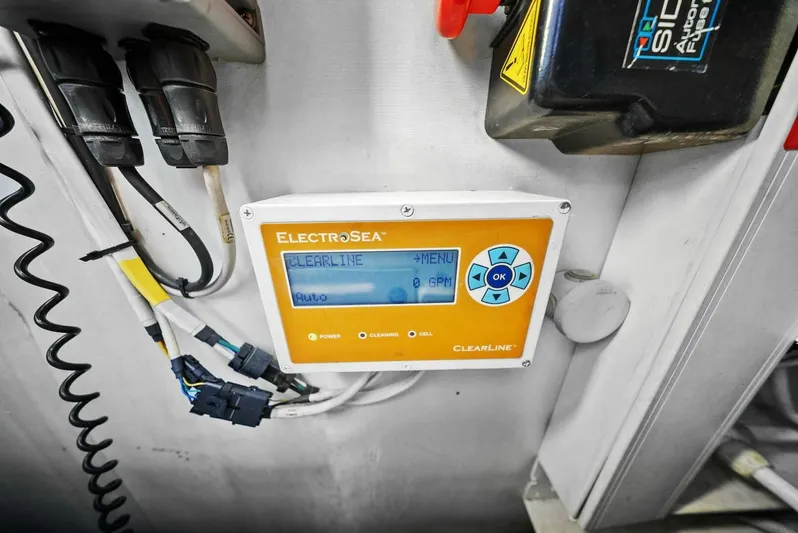 This Is Us 2 Yacht Photos Pics 2016 Azimut 50 Fly - Image 71