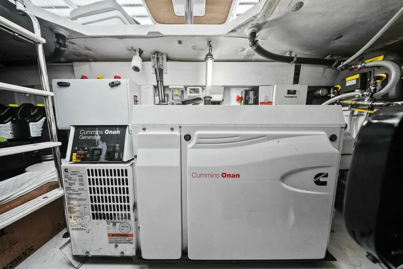 This Is Us 2 Yacht Photos Pics 2016 Azimut 50 Fly - Image 73