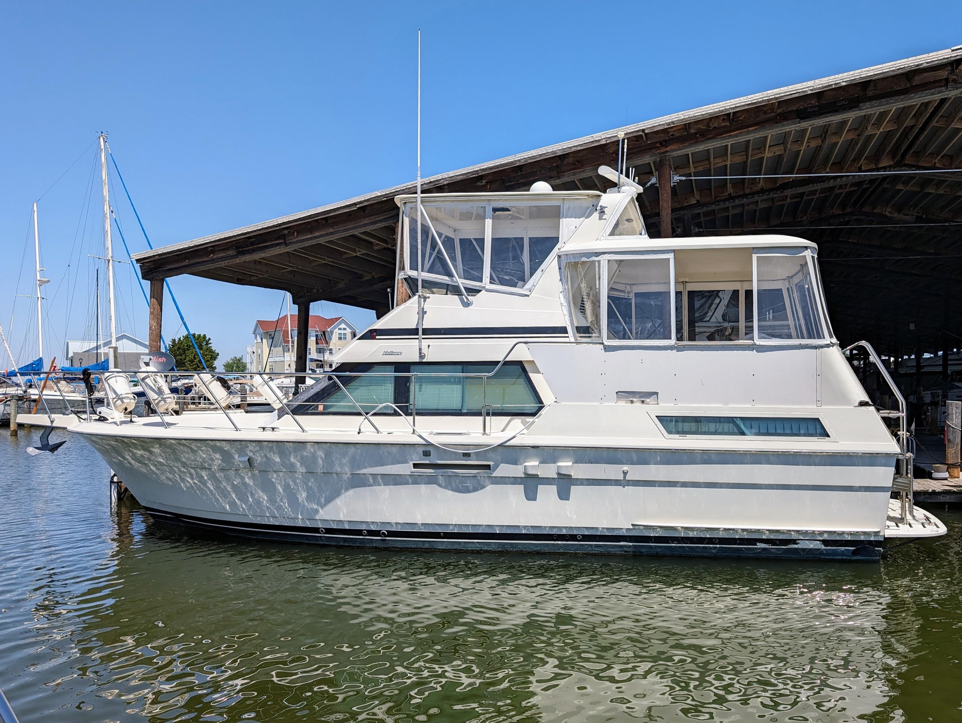 1990 Hatteras 40 Double Cabin Motor Yachts for sale - YachtWorld