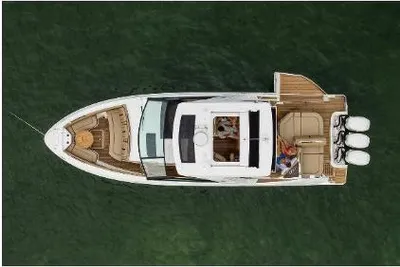 Sea Ray SLX 400 Outboard