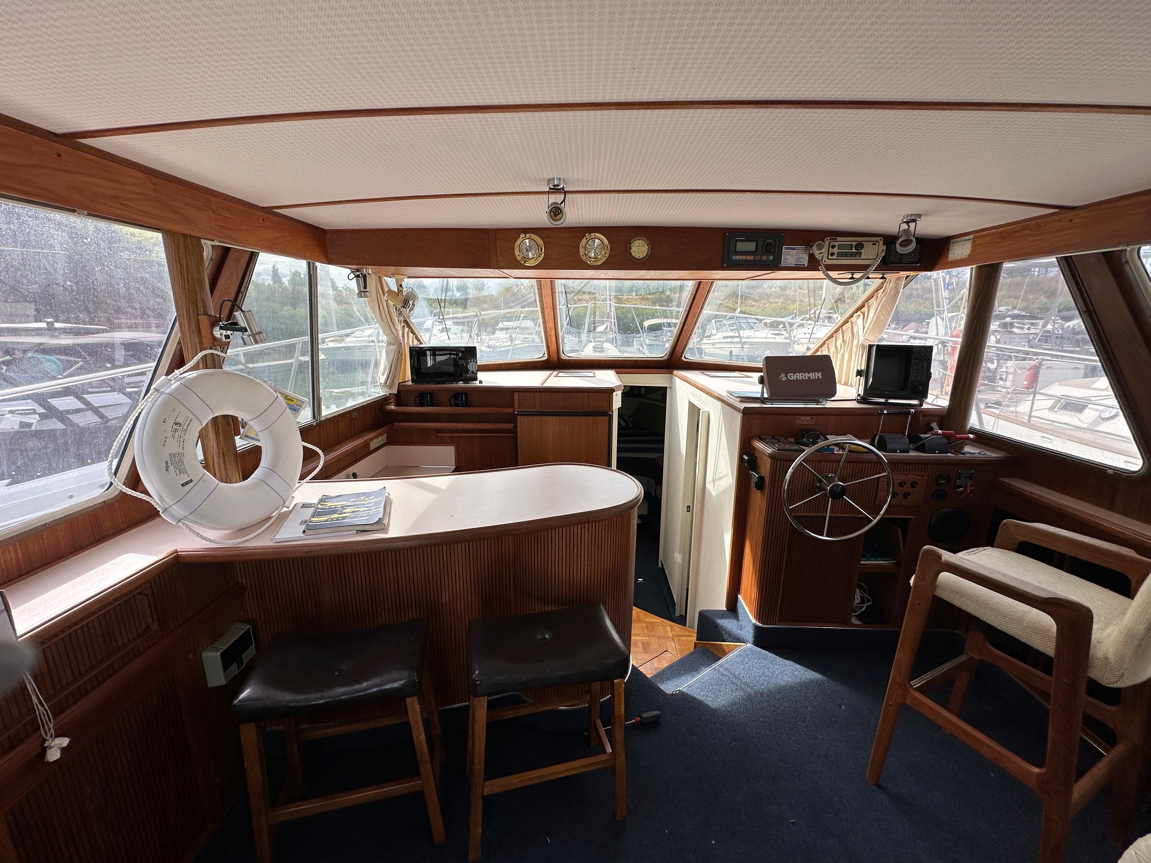 1989 Tollycraft 40 sedan Other for sale - YachtWorld