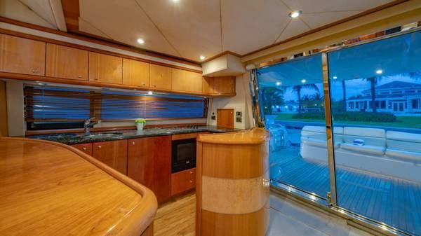 2004 Sunseeker Manhattan 64