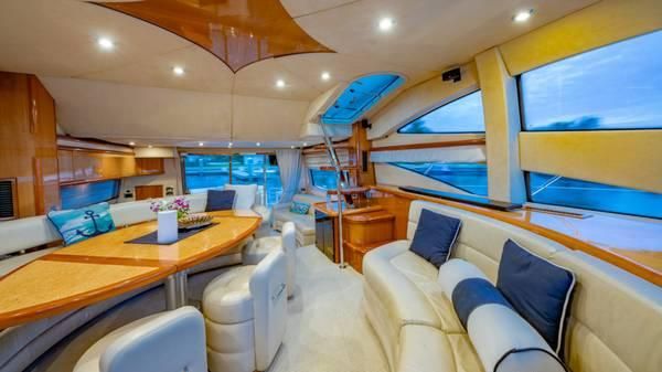 2004 Sunseeker Manhattan 64