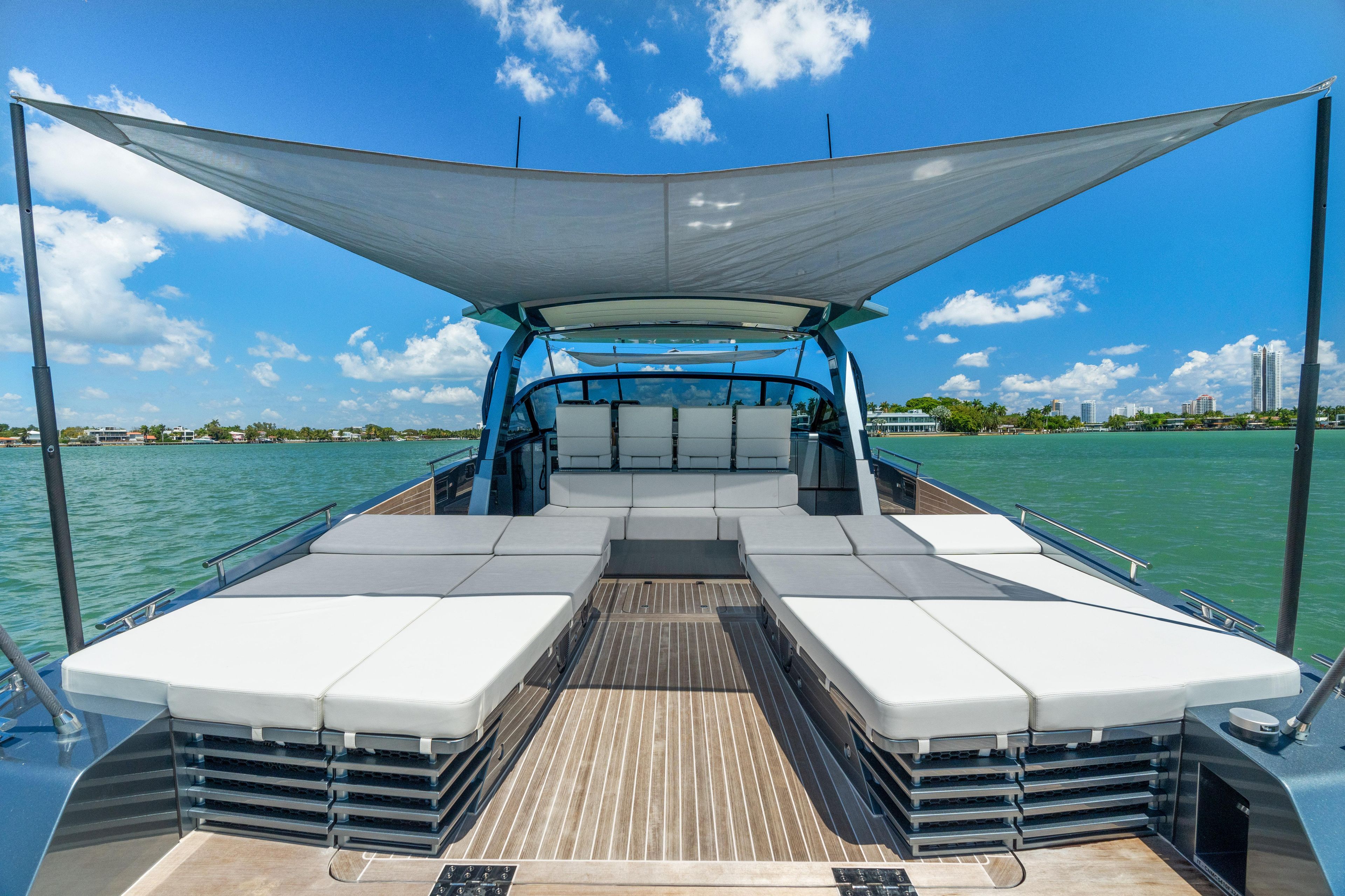 Yacht