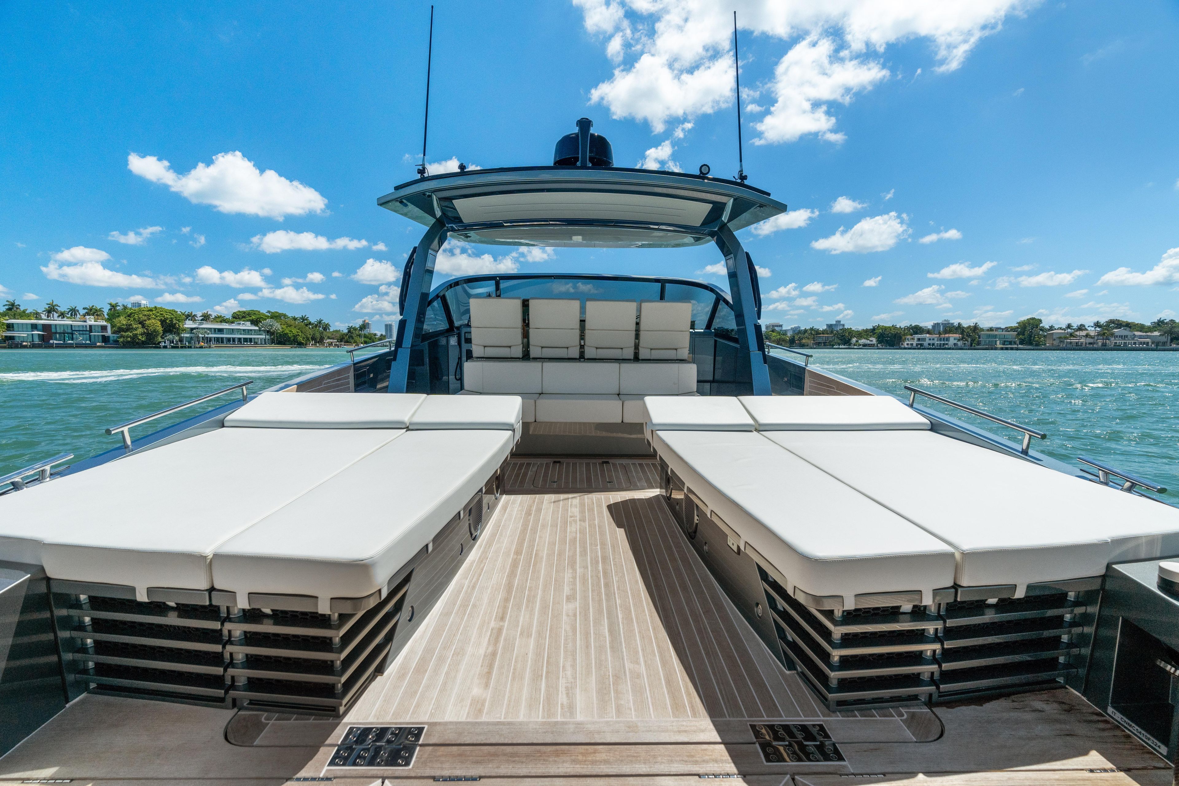 Yacht