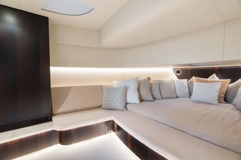 Pura Vida Yacht Photos Pics 