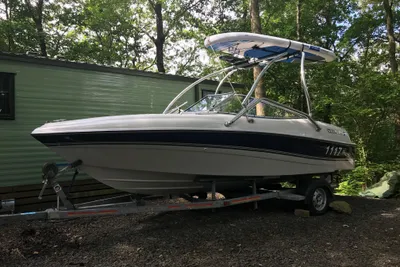 1998 Four Winns H180