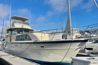 Hatteras 43 Motor Yacht