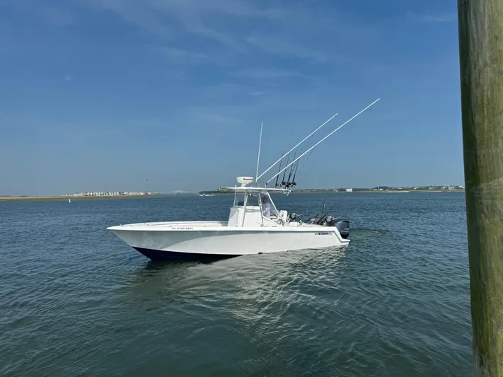 Tail Dragger Yacht Photos Pics 