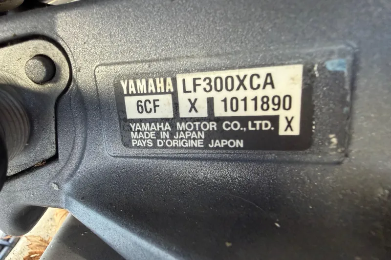  Yacht Photos Pics Yamaha LF300XCA engine label on 2017 Pursuit DC 295 Dual Console boat.