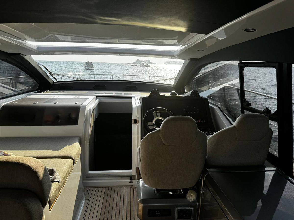 2022 Azimut 52 