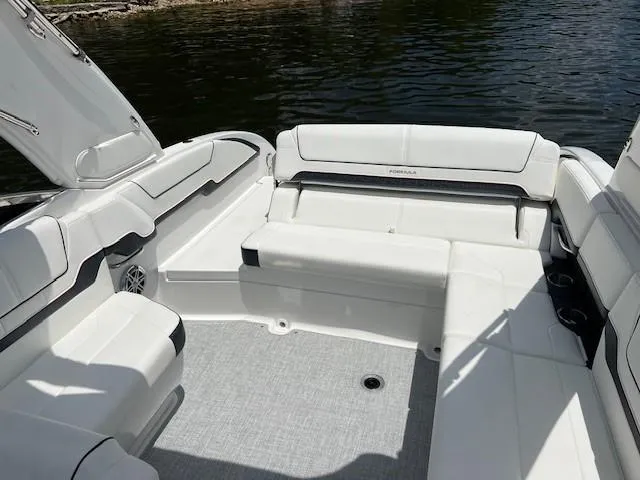 2025 Formula 290 Br Yacht Photos Pics 