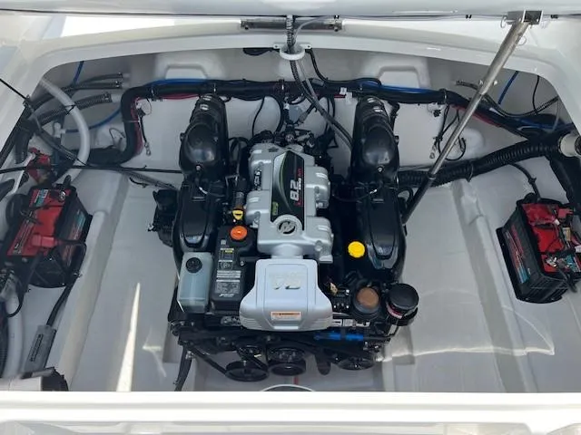 2025 Formula 290 Br Yacht Photos Pics 2025 Formula 290 Bowrider engine compartment with 8.2L engine.
