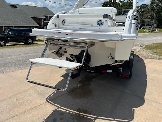 2025 Formula 290 Br Yacht Photos Pics 2025 Formula 290 Bowrider boat with extended swim platform and ladder.