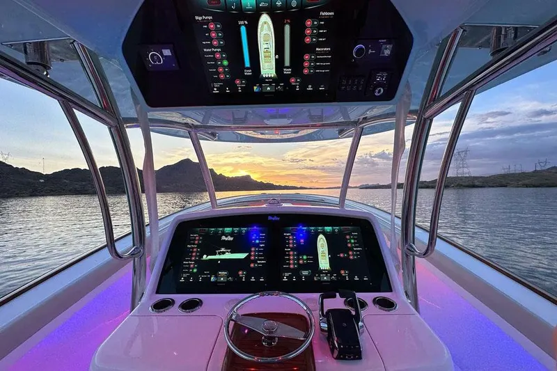  Yacht Photos Pics Manufacturer Provided Image