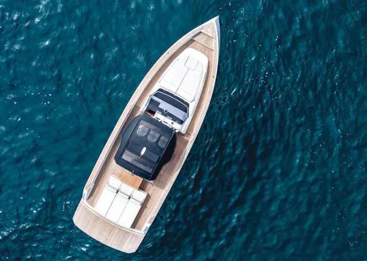 Axel Yacht Photos Pics 