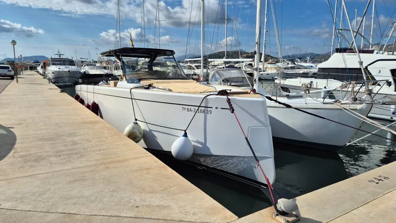 Axel Yacht Photos Pics 