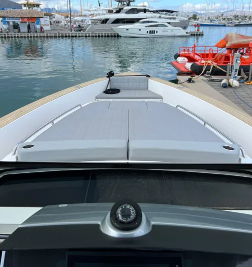 Axel Yacht Photos Pics 