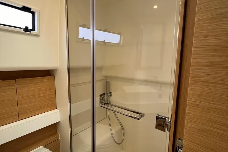 Axel Yacht Photos Pics 