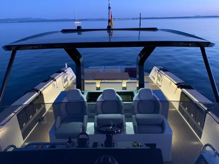 Axel Yacht Photos Pics 