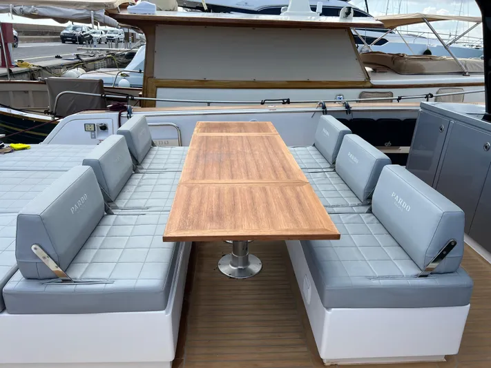 Axel Yacht Photos Pics 