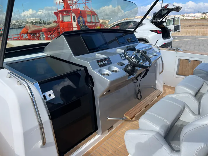 Axel Yacht Photos Pics 