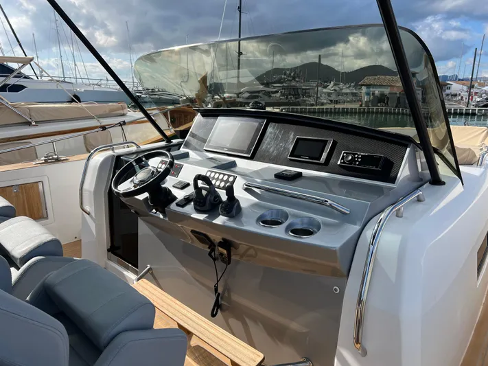 Axel Yacht Photos Pics 