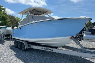 Blackfin 272 DC