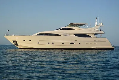 2003 Ferretti Yachts Custom Line 94