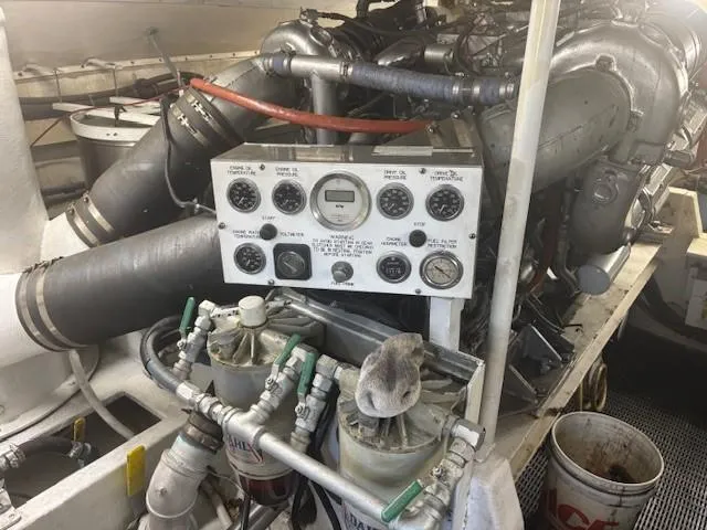 Dry-hydro Yacht Photos Pics 