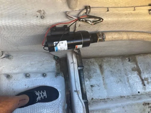 Dry-hydro Yacht Photos Pics 