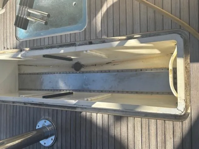 Dry-hydro Yacht Photos Pics 