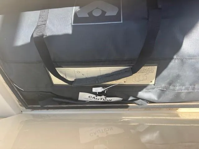 Dry-hydro Yacht Photos Pics 