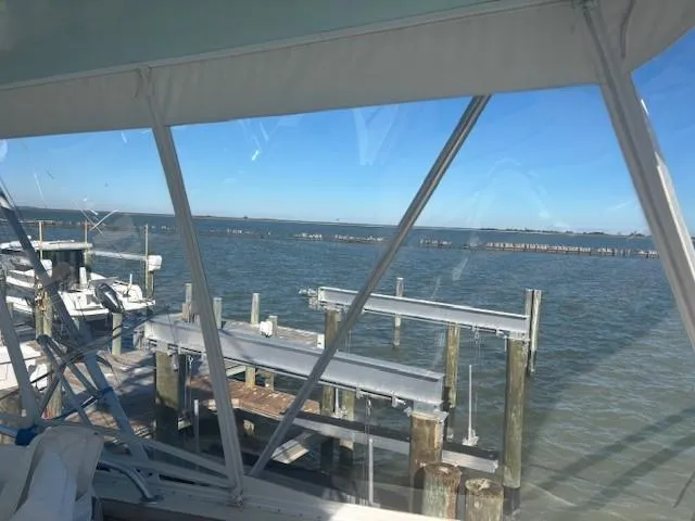 Dry-hydro Yacht Photos Pics 