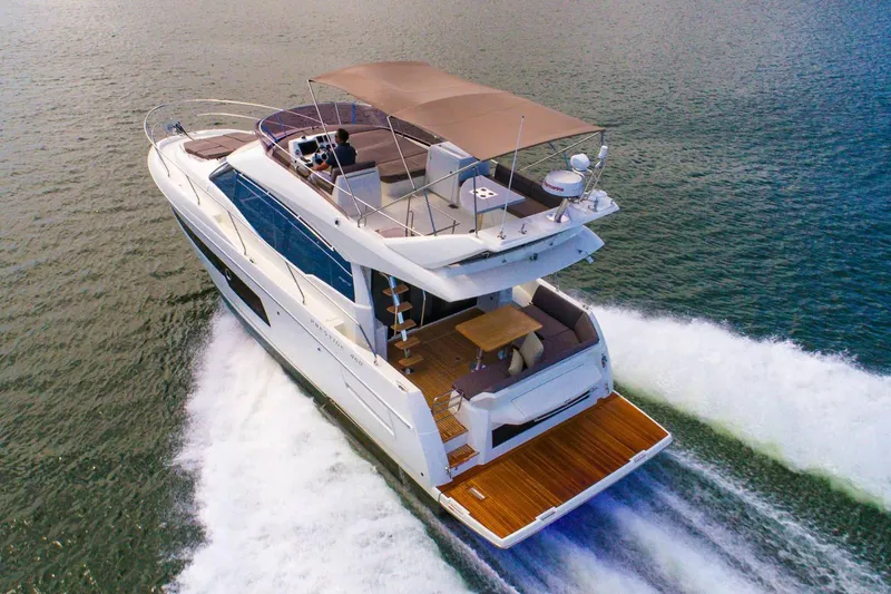  Yacht Photos Pics Manufacturer Provided Image