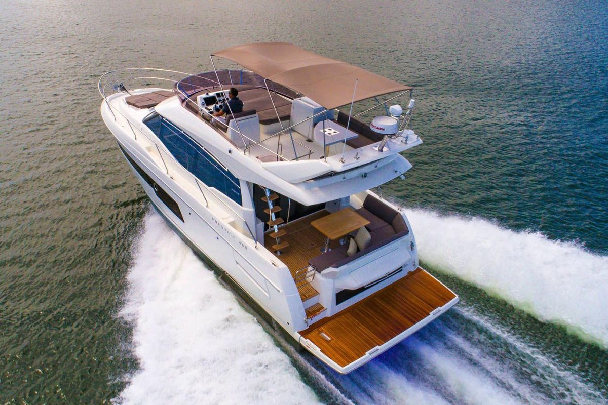 2020 Prestige 46 