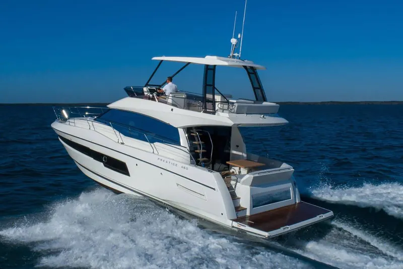  Yacht Photos Pics Manufacturer Provided Image