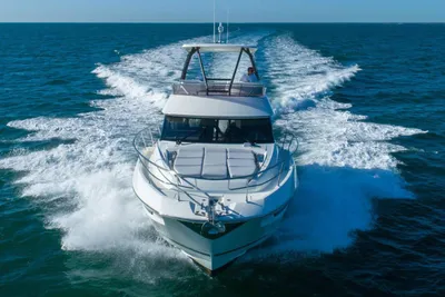 2025 Prestige 460