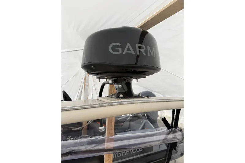  Yacht Photos Pics Radar equipment on a 1989 Silverton 46 Aft Cabin boat.