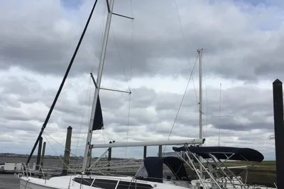 Marlow-Hunter e33