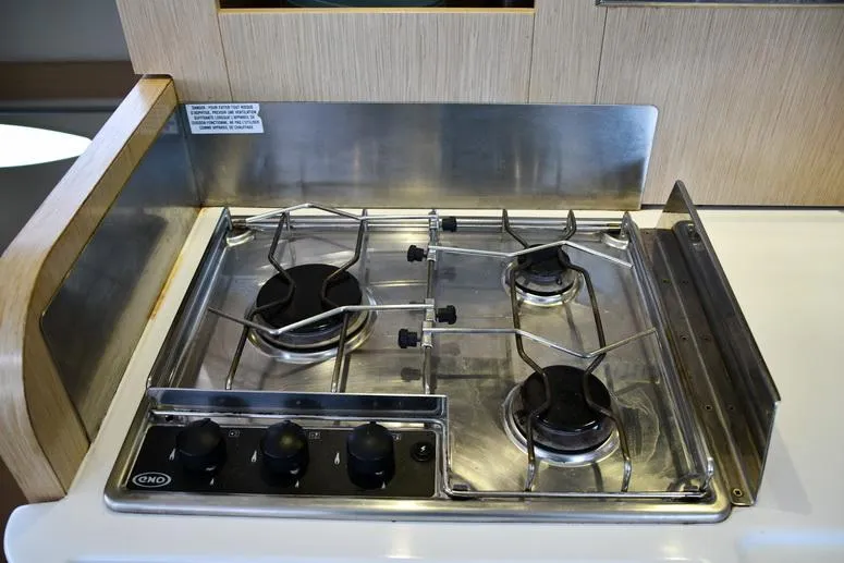 Lil Anna Yacht Photos Pics 