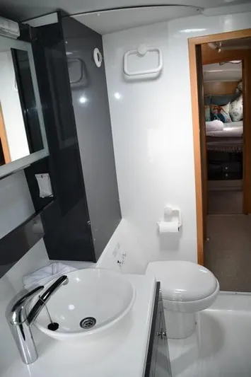 Lil Anna Yacht Photos Pics 